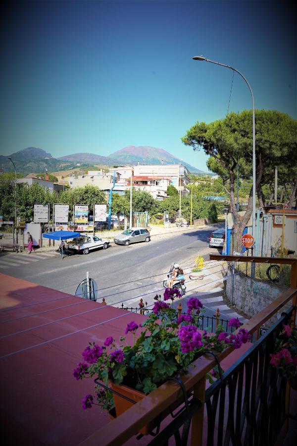 Vesuvius' Lovely Inn Ercolano Luaran gambar